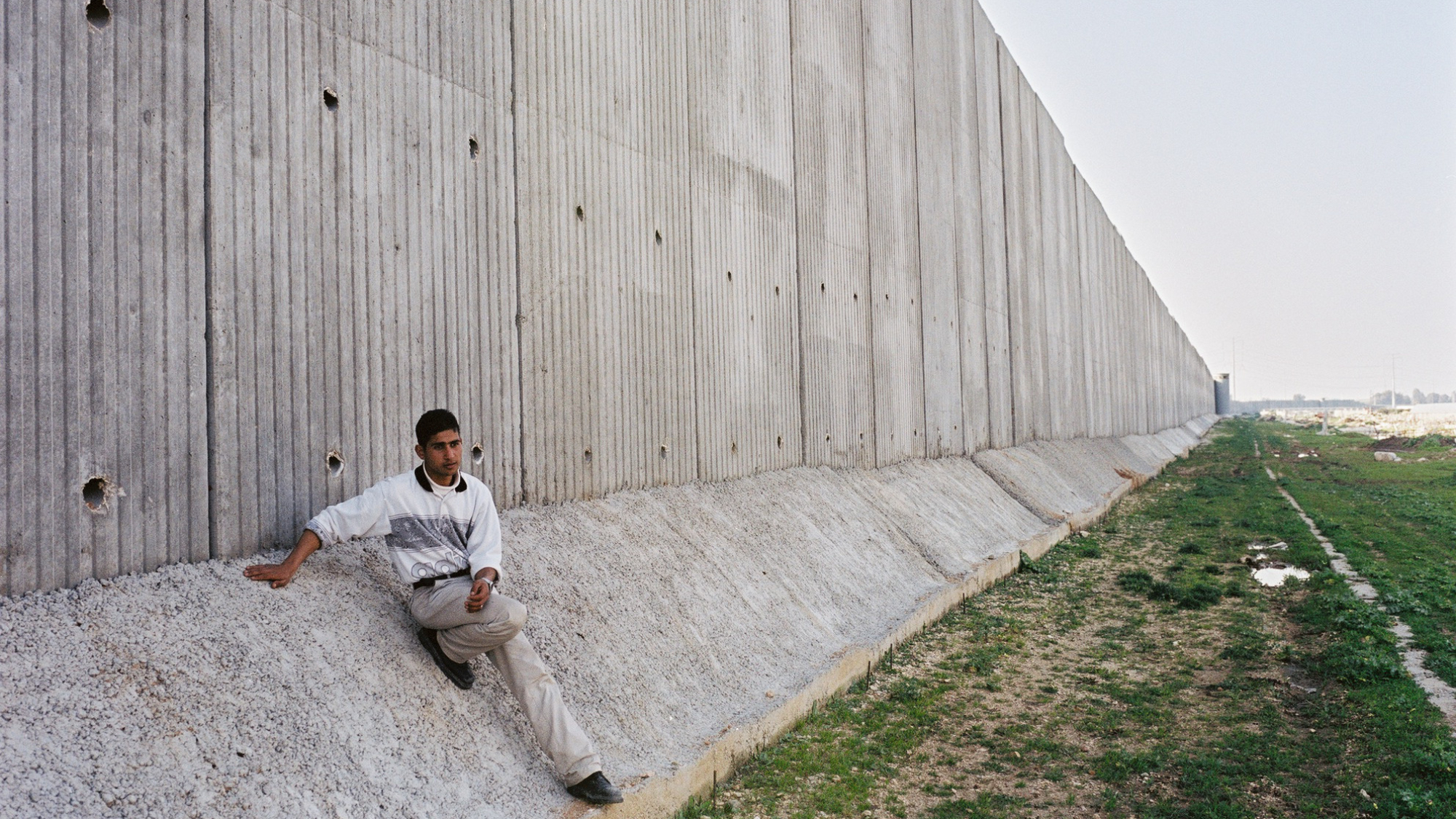 The purpose of the project was to investigate the construction of the wall in the occupied territories in Palestine and on the disputed border between Palestine and Israel.